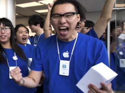 Сотрудникам Apple предлагают тысячи долларов за доступ к их рабочим аккаунтам