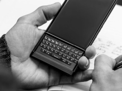 BlackBerry прекращает производство смартфонов
