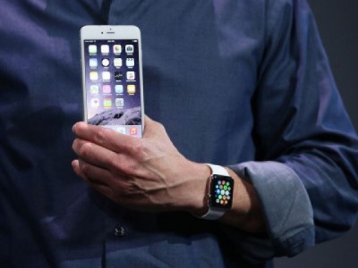 Apple планирует наделить Apple Watch возможностью автоматической настройки звука в iPhone
