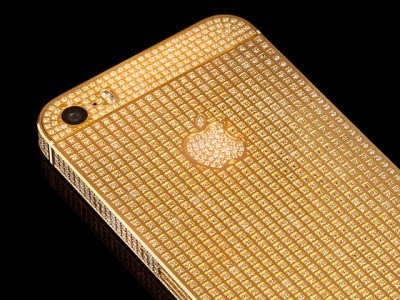 Goldgenie облачит iPhone SE в золото и бриллианты